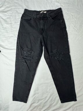 (LEVI) Black High Waisted Distressed Mom Jeans